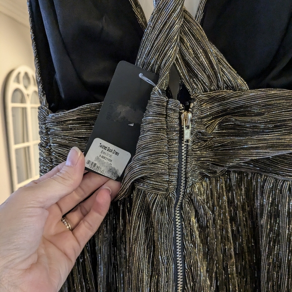 NWT!! Solemio Shimmer Twisted Back Maxi Dress, Sz. SMALL - Picture 5 of 9